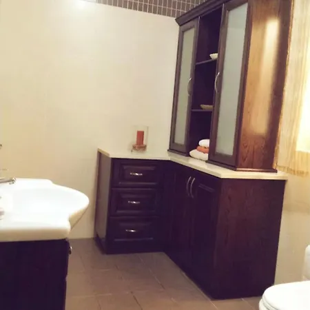 Comfy & Spacious 1bdr 3 Min To Apartamento